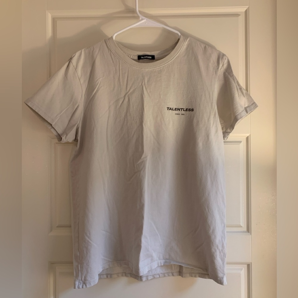 talentless tee